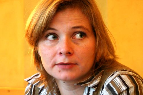 Bernadette La Hengst